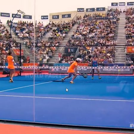 The most impossible point by Fernando Belasteguin (video)
