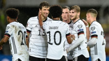 Oman – Germany: Half time with many goals